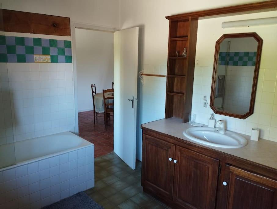 Appartement Dans Village Calme A 5 Min Des Lacs Mathaux Exteriér fotografie